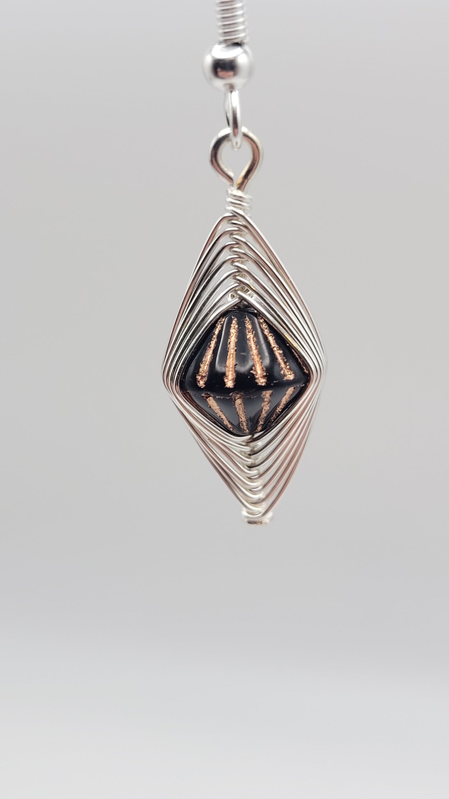 Single-Tier WireWrap Herringbone with Antique style Rondell Czech Glass earrings